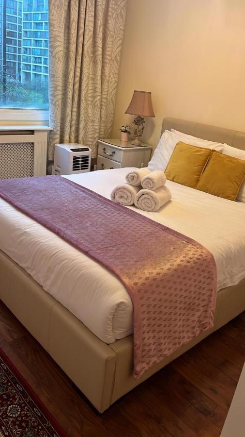 Lovely 3 Bedroom Apartment Londres Exterior foto